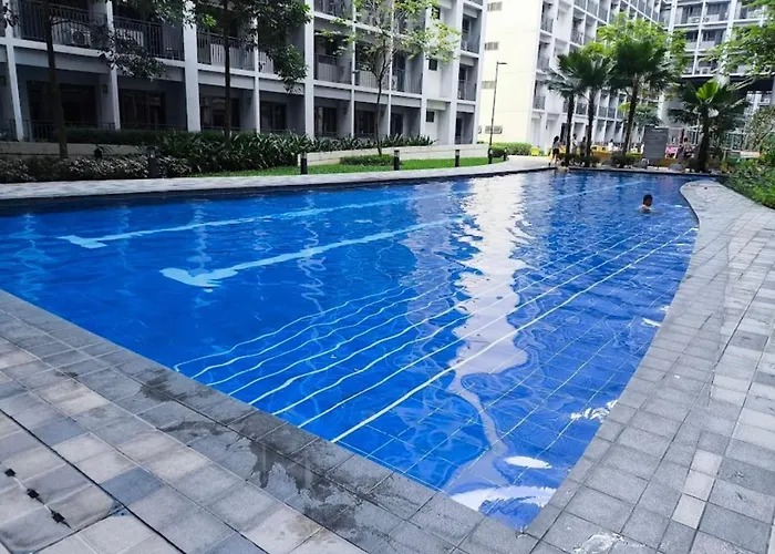 Za Space At Shore C2 Manila