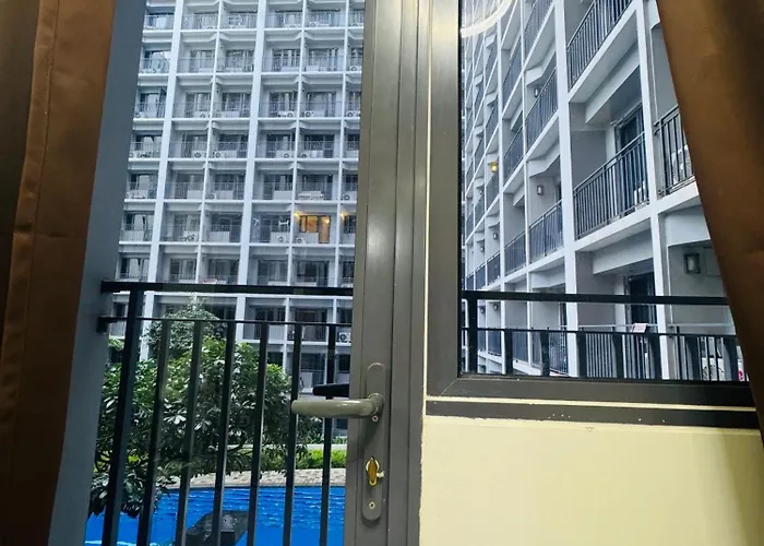 Za Space At Shore C2 Manila